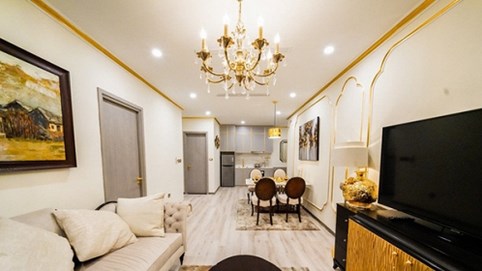 Cận cảnh căn hộ ở Hà Nội được dát vàng, giá 