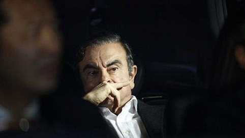 Cựu chủ tịch thất thế tố lãnh đạo cấp cao Nissan 