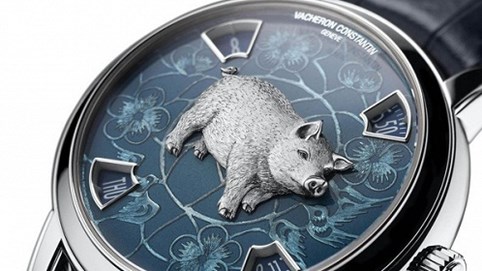 Các thương hiệu xa xỉ ra mắt một loạt các món đồ hình chú lợn để kỷ niệm dịp Tết Nguyên đán 2019