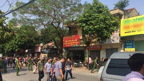 Cảnh sát kể lại 2 giờ “cân não” giải cứu nữ y tá bị khống chế bằng súng