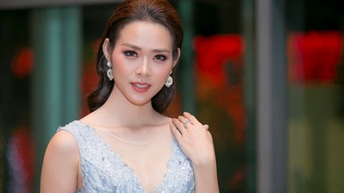 Diệp Bảo Ngọc lên ngôi 