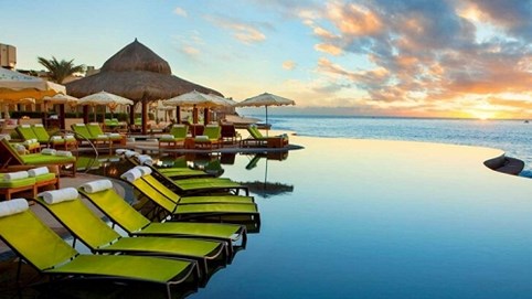 Trải nghiệm đẳng cấp thương gia: Top những khu nghỉ dưỡng nổi tiếng thế giới bởi khu bể bơi đẹp mê người