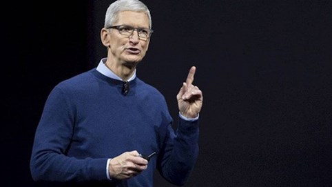 CEO Tim Cook 2 lần biện hộ cho giá bán đắt đỏ của iPhone X và iPhone Xs, khiến fan Apple lắc đầu