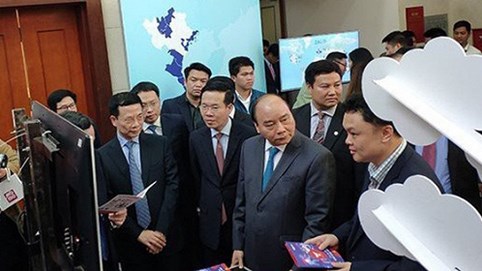 “Chính sách của ta thế nào mà để khởi nghiệp phải chạy sang Singapore”