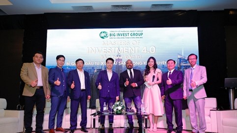 Chủ tịch Big Invest Group Võ Phi Nhật Huy tọa đàm với Tỷ phú Daymond John