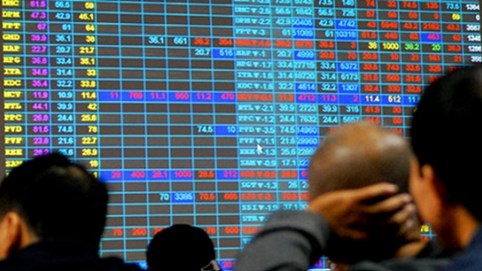 Chứng khoán lại lao dốc