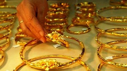 Giá vàng 4/5: Giá vàng vẫn chưa thoát đáy