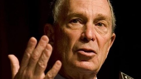 Ông Trump lại đau đầu, tỉ phú Bloomberg chạy đua tổng thống