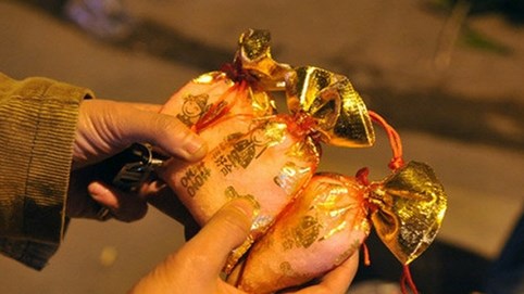 Ngày đầu năm nên mua gì để cả năm may mắn, vạn sự như ý?