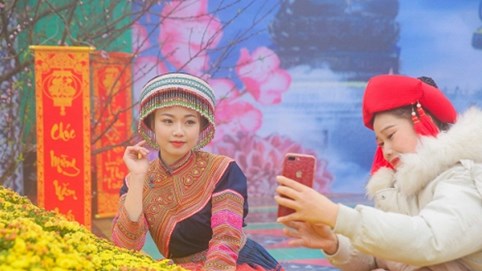 Trẩy hội khèn hoa ở điểm du lịch văn hóa hấp dẫn hàng đầu thế giới