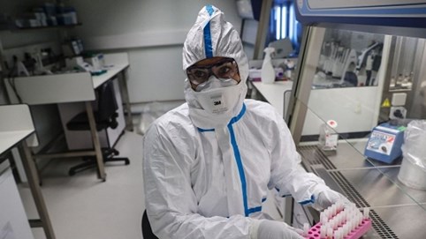 Điều kiện môi trường như thế nào để virus corona tồn tại ngoài vật chủ đến 9 ngày