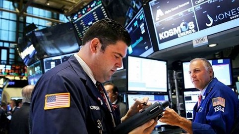 Đại dịch ở Mỹ trùng xuống, chỉ số tương lai của Dow Jones tăng mạnh