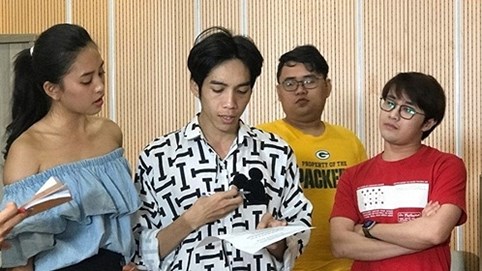 Đàm Vĩnh Hưng - Cẩm Ly - Tiểu Vy cùng dàn nghệ sĩ miệt mài tập luyện 