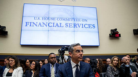 Nghị sĩ Mỹ muốn Facebook bỏ tiền ảo Libra