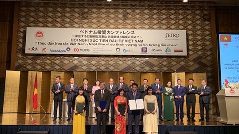 FLC, Bamboo Airways ký loạt thỏa thuận trị giá 200 triệu USD nhân chuyến thăm Nhật Bản của Thủ tướng