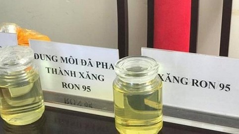 Bỏ lọt thuế môi trường với hóa chất pha chế xăng giả