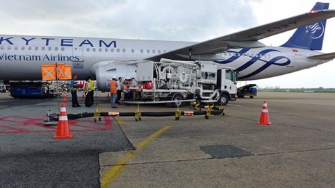 Đề xuất Chính phủ giảm 30% thuế môi trường với nhiên liệu bay