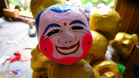 Độc đáo nghề làm đầu lân xứ Huế