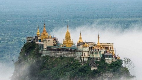 Độc đáo tu viện dát vàng giữa vùng đất mây vờn ở Myanmar