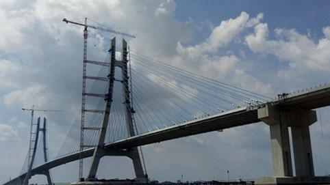 Huy động chuyên gia Hàn Quốc sang xử lý vết nứt dầm ngang cầu Vàm Cống