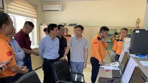 Nóng 24h qua: Nữ sinh hoảng hồn thấy mình đã chết trong thông tin đưa trên mạng