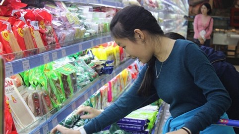 Chuyên gia cảnh báo 'sốc' về hệ lụy tăng giá điện, xăng