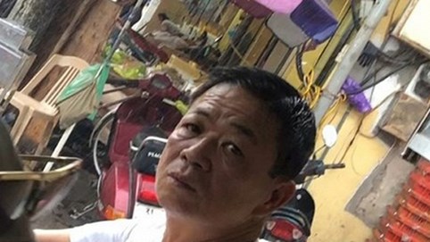 Nhóm “bảo kê” chợ Long Biên mời 5 luật sư bào chữa