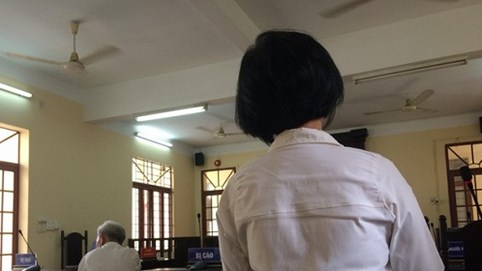 Em gái quyết đòi bỏ tù dù anh trai đã xin lỗi tại tòa