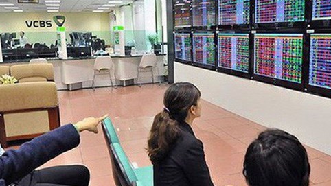 Những thương vụ tỷ USD và cuộc đua khốc liệt của công ty chứng khoán Việt