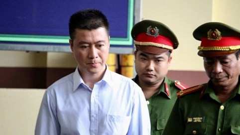 Xét xử đường dây đánh bạc nghìn tỉ: Tại sao Phan Sào Nam trốn truy nã?