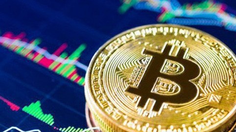 Giá Bitcoin vượt mốc 10.000 USD, nhà đầu tư phấn khích
