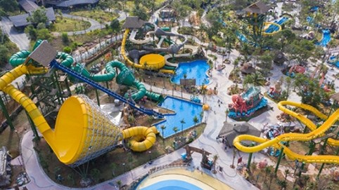 Khám phá Công viên nước Aquatopia – điểm du xuân “hot” nhất đảo Ngọc