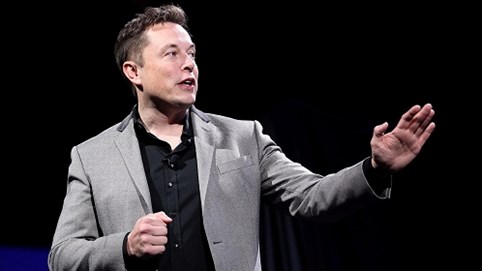 Elon Musk nhắn gửi người trẻ: Một vài người không thích thay đổi, nhưng bạn buộc phải thay đổi
