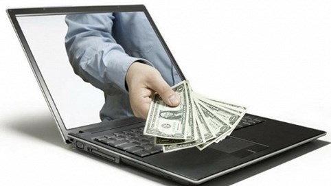 Nhân viên ngân hàng bị nữ tạp vụ lừa 900 triệu đồng