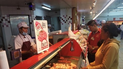 Tết này liệu có “thịt treo trong nhà”?