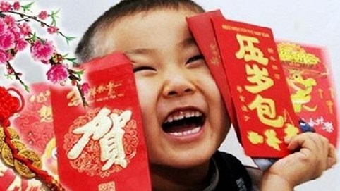 Cha mẹ lấy tiền lì xì của con trong trường hợp nào sẽ bị phạt?