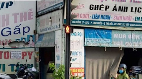 Tiệm photocopy kiêm làm sổ đăng kiểm giả cho ô tô