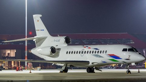 Máy bay đưa bệnh nhân 32 về Việt Nam có giá thuê khoảng 360.000 USD