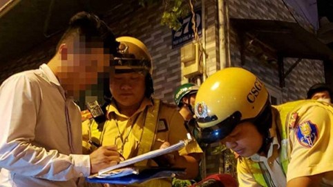 Nóng 24h qua: Có thể nộp phạt vi phạm giao thông qua điện thoại