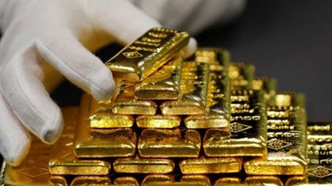 Giá vàng hôm nay 13/1: Vàng trong nước ngược chiều thế giới