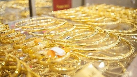 Giá vàng hôm nay 13/8: Vàng thế giới giảm sâu, báo hiệu tương lai không mấy sáng sủa