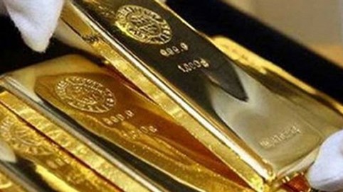 Giá vàng hôm nay 15/11: USD hừng hực, vàng chìm nghỉm