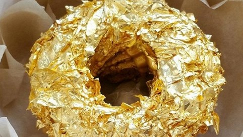 Giá vàng hôm nay 16/9: Giá trị mất 12% so với cuối tháng 4/2018