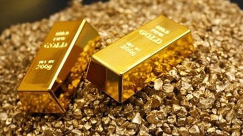 Giá vàng hôm nay 18/9: USD biến động mạnh, vàng tụt giảm