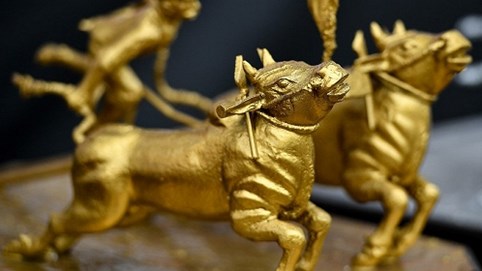 Giá vàng hôm nay 29/10: Chạm mức cao nhất 3 tháng