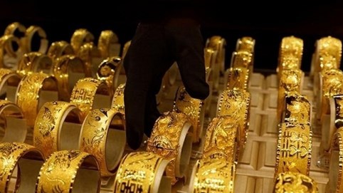 Giá vàng hôm nay 6.8: Ngóng tin nóng, vàng tăng nhẹ phiên đầu tuần