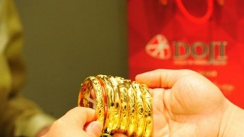 Giá vàng hôm nay 9/9: tụt dốc khó cưỡng