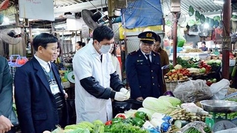 Hà Nội đẩy mạnh công tác an toàn thực phẩm, đảm nguồn cung thực phẩm dịp lễ tết
