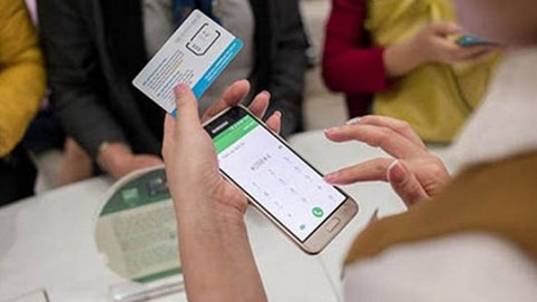 Hai tháng, 14 lần 'xin' chuyển mạng giữ số vẫn không thành