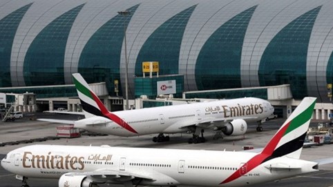 Hàng không Emirates tìm cách vay hàng tỷ đô sau khi bị dừng hoạt động vì Covid-19